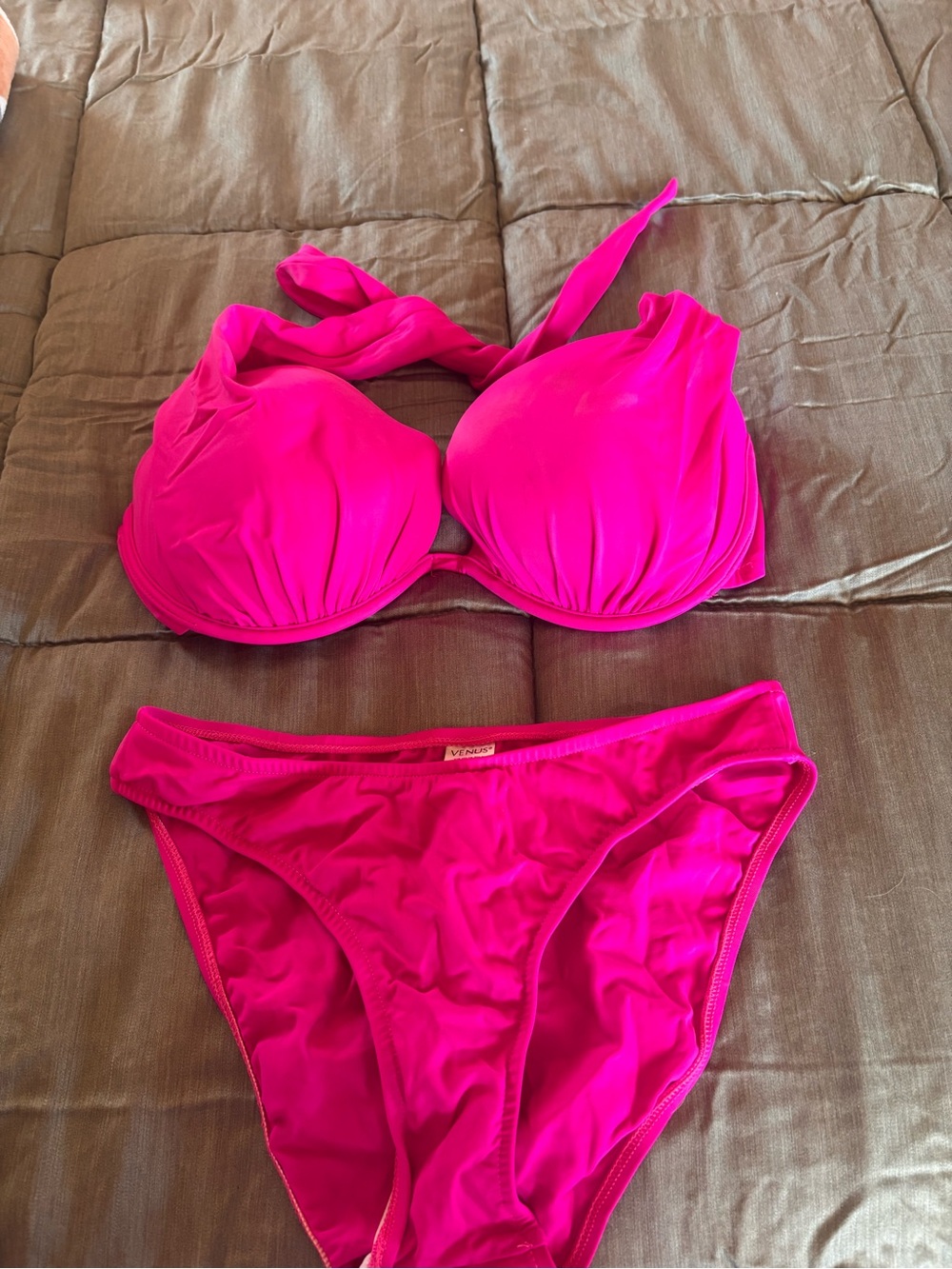VENUS Hot Pink Two-Piece Bikini Set